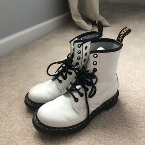 Dr Martens Size 6 white